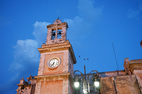 torre dell'orologio, viaggiare in puglia